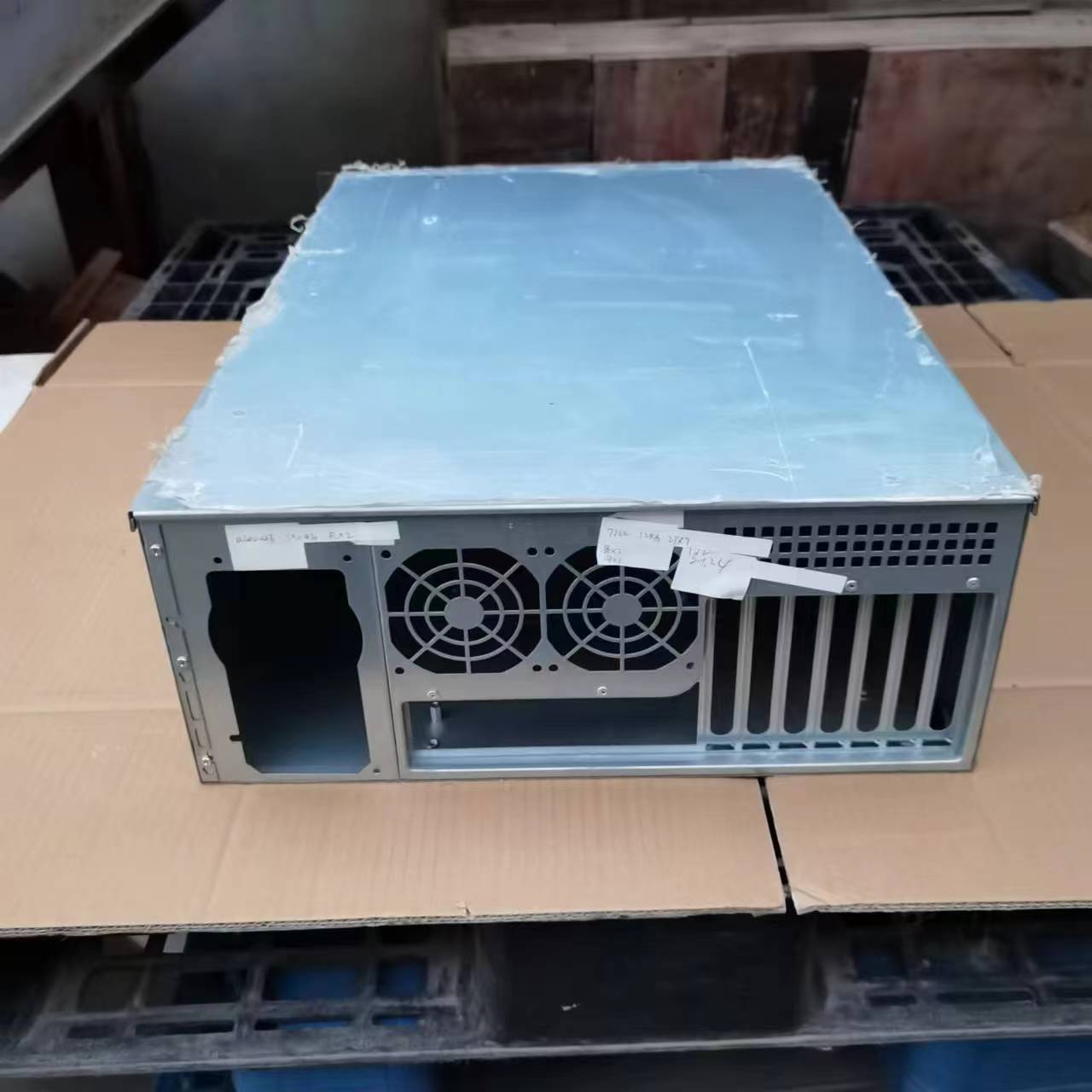 Châssis de serveur en rack ind - 8 Gpu 4U Server Chassis avis et prix